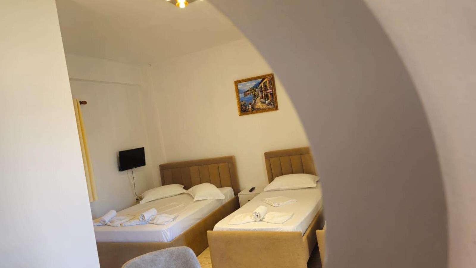 Arileo Hotel Himare Kamer foto