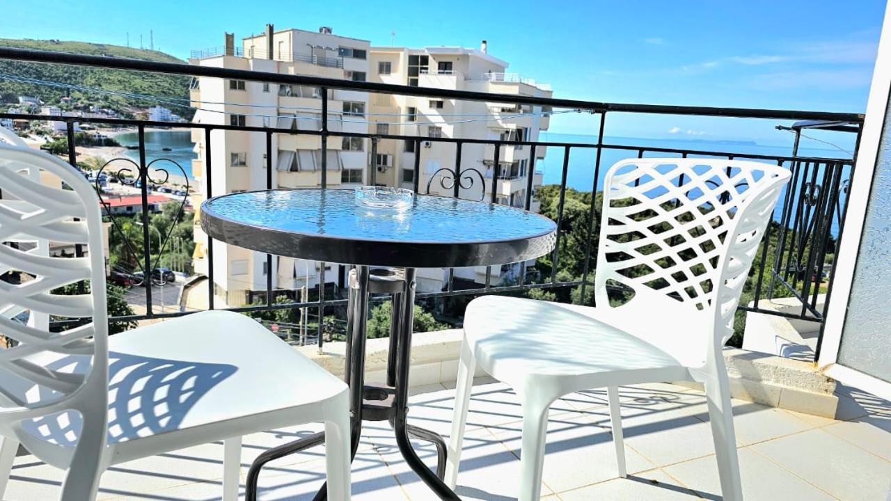 Arileo Hotel Himare Buitenkant foto